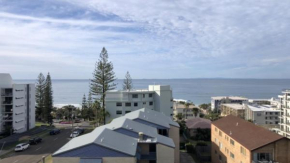 Stunning Ocean Views, 3 Minute Walk To The Sand